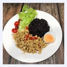 ข้าวไรซ์เบอรี่คั่วกลิ้งอกไก่ไข่ต้มA10