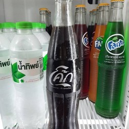 น้ำอัดลมแก้วโอ่ง
