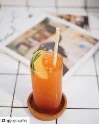 Charming’Cafe กาแฟสด ขนมปังปิ้ง ตัวกลมขนมหวาน