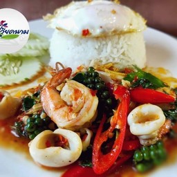 ผัดขี้เมา  ราดข้าว