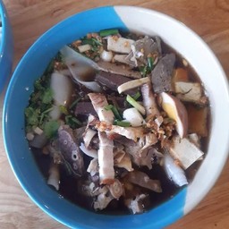 ก๋วยจั๊บน้ำข้น เส้นหลอด