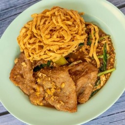 ผัดซีอิ๊ว บะหมี่กรอบ