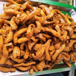 หมูกระเทียม