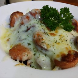 ไส้กรอกอบชีส