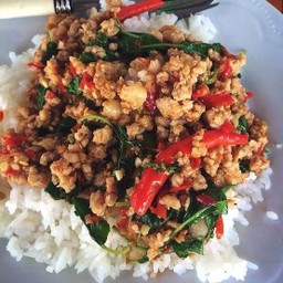 กะเพราหมูสับ