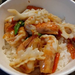 ข้าวราดผัดพริกขี้หนู