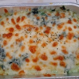 ผักโขมอบชีส