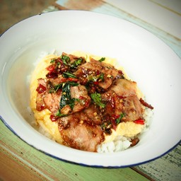 กะเพรา เบค่อน