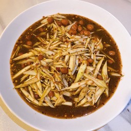 ยำมะม่วง (ไม่ใส่เนื้อสัตว์)