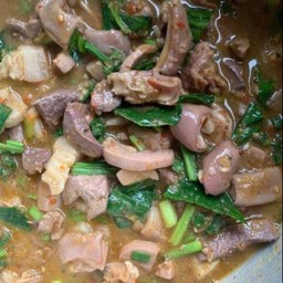 แกงอ่อมเครื่องในเนื้อ