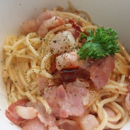 สปาเก็ตตี้สไปซี่เบค่อน🍴