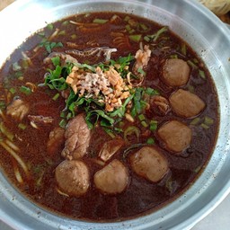ก๋วยเตี๋ยวเรือเนื้อน้ำข้น