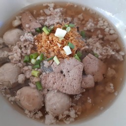 ก๋วยเตี๋ยวน้ำใสพิเศษ