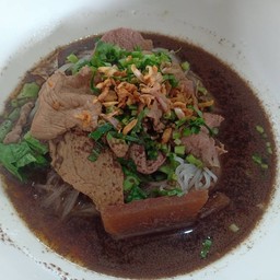 ก๋วยเตี๋ยวเรือเนื้อน้ำใส