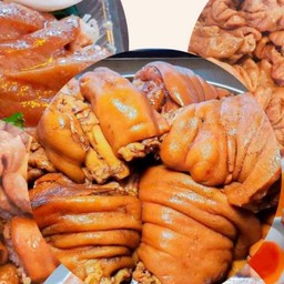 ข้าวขาหมู กะเพราขาหมู หมูกรอบหมูแดง by. สีสัน ข้าวขาหมู กะเพราขาหมู หมูกรอบหมูแดง  by.สีสัน