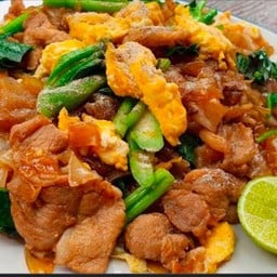 ผัดซีอิ้ว หมู