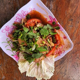 ยำน้ำตกหมู