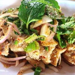 น้ำตกหมู