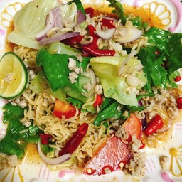 ยำมาม่า