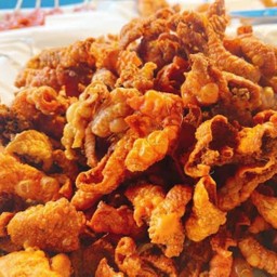 หนังไก่ทอด