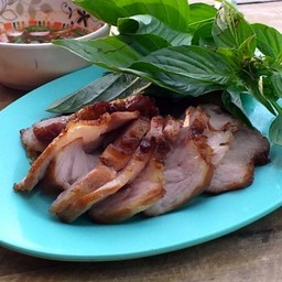 คอหมูย่าง