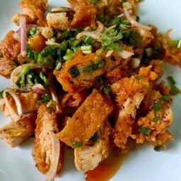 ข้าวยำไก่แซ่บบบ