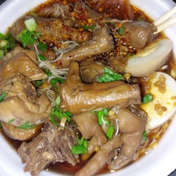 เส้นหมี่ พิเศษ