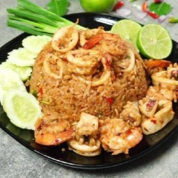 ครัวในซอย อาหารตามสั่ง حلال