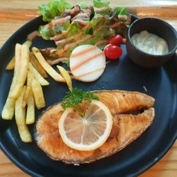 สเต็กแซลมอล