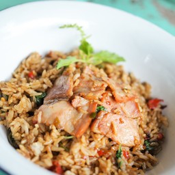 ข้าวคลุก เบค่อน