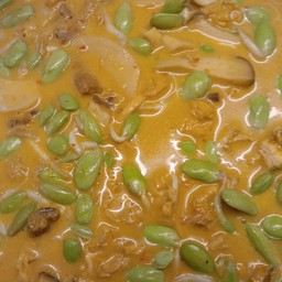 แกงเผ็ดยอดมะพร้าว (เจ)