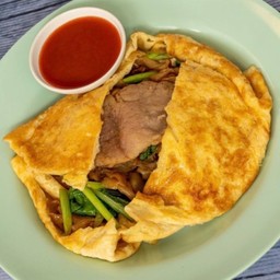 ผัดซีอิ๊วไข่ห่อ