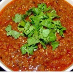 น้ำพริกอ่องมีผักสดให้ค่ะ