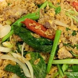 ข้าวผัดหมู(จานใหญ่)