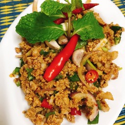 ก้อยหมูมะนาวสุก