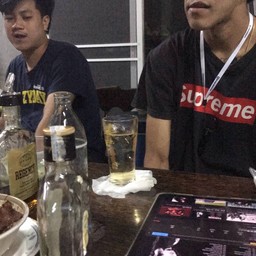 ข้าวแกงเจ๊เอ๋เทท้าย ถนนใหม่