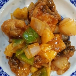 ปลากระพงผัดเปรี้ยวหวาน