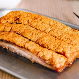 GC Pork หมูกรอบยักษ์ สาขาสะพานสูง