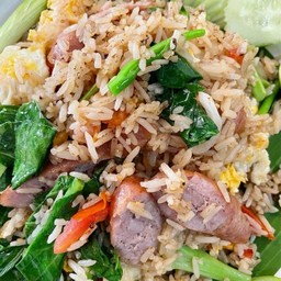 ข้าวผัดไส้กรอกชูริค(จานใหญ่)