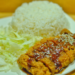 ข้าวไก่กรอบ ราดซอสทงคัทสึ