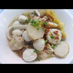 ก๋วยเตี๋ยวปลาอาหมู ปากเกร็ดสาขาเดียว