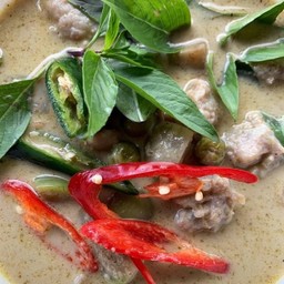 แกงเขียวหวานลูกชิ้นปลากราย