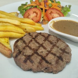 15.1 สเต็กเบอร์เกอร์เนื้อ Beef burger steak