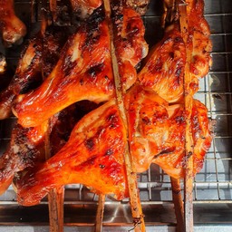 ไก่ย่างส่วนน่อง 2 ชิ้น