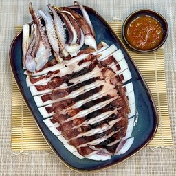 หมึกหอมย่าง จัมโบ้ 900 กรัม หวาน สด กัดกรึ้บสู้ฟัน