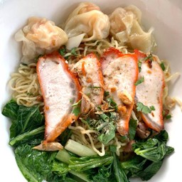 บะหมี่เกี๊ยวกุ้งหมูแดง