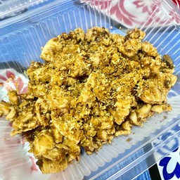 ไก่กระเทียม (กับข้าว)