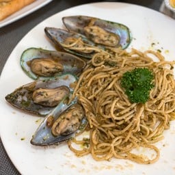 สปาเกตตี้เพสโต้ซอส