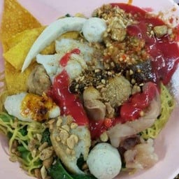 เย็นตาโฟต้มยำแห้ง