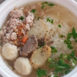 เกาเหลาหมูสับน้ำใส